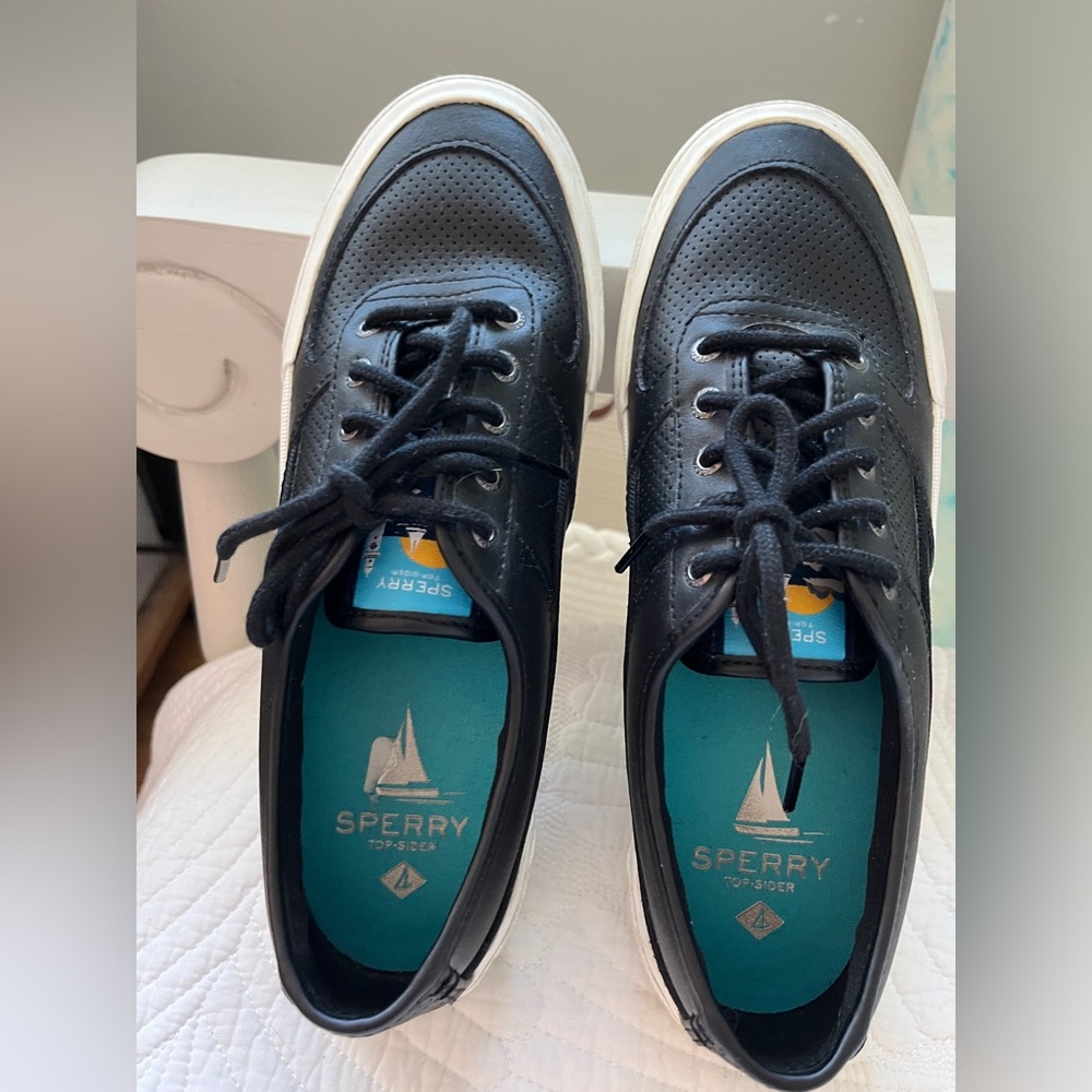 Sperry Black Boat Shoes Classic Design